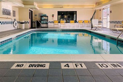 comfort inn olathe ks.